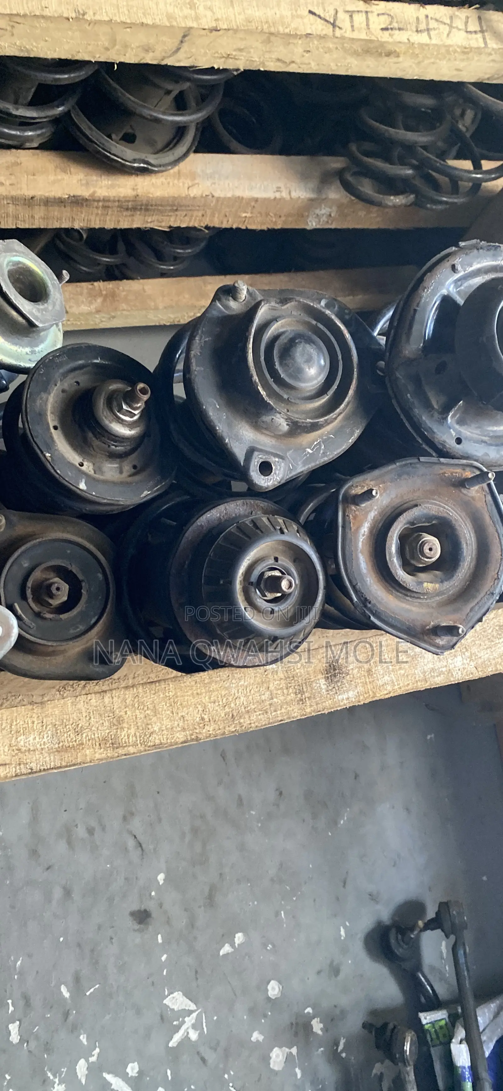 Toyota Vitz Front Shocks