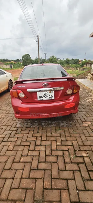 Toyota Corolla 2010 Red