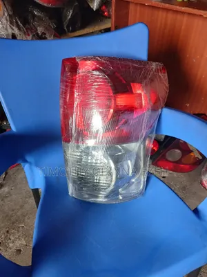 Tail Light Toyota Tundra 2010 Pair Available