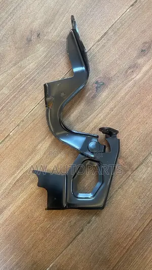 Toyota Rav4 04-13 Hood Hinge