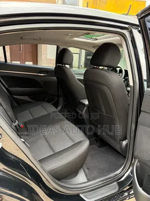 Hyundai Elantra 2017 Black