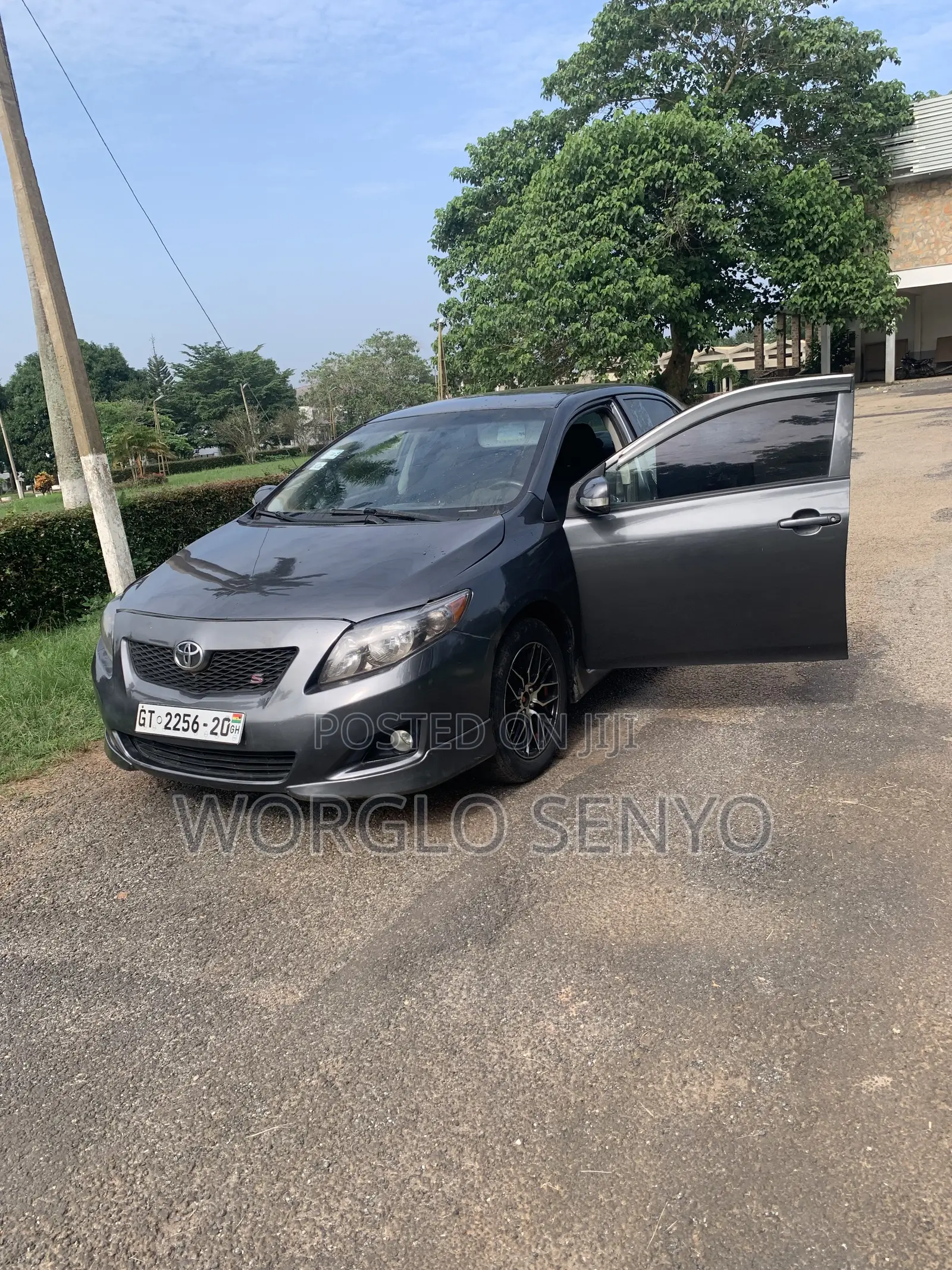 Toyota Corolla S 4dr Sedan (1.8L 4cyl 4A) 2010 Gray