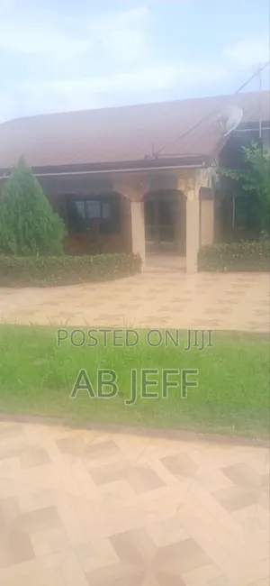 5bdrm House in Kwadaso Edwenase, Kumasi Metropolitan for rent