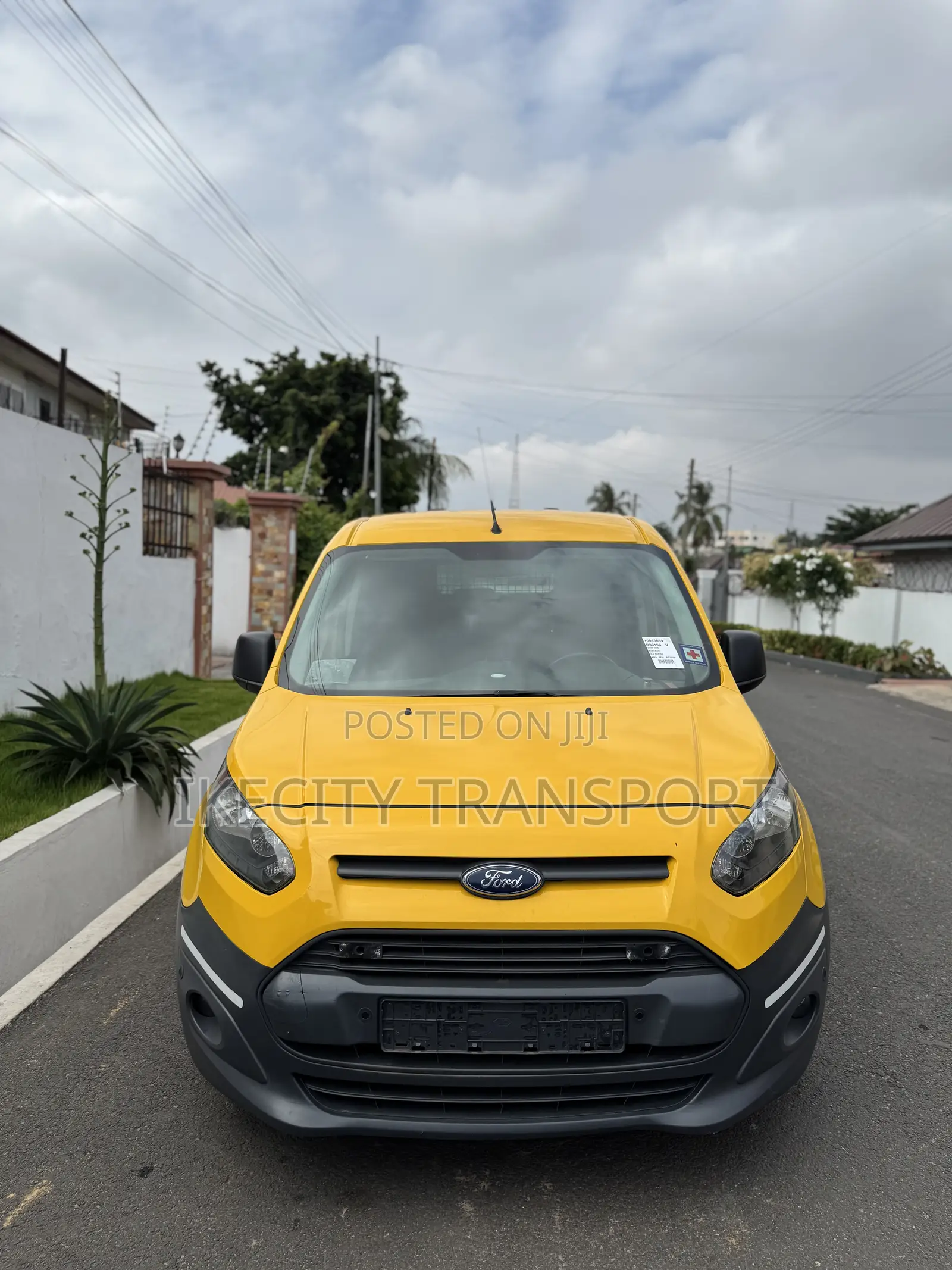 Ford Transit Crew Van 2023 Yellow