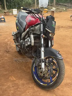 Honda VFR 700F 2014 Red