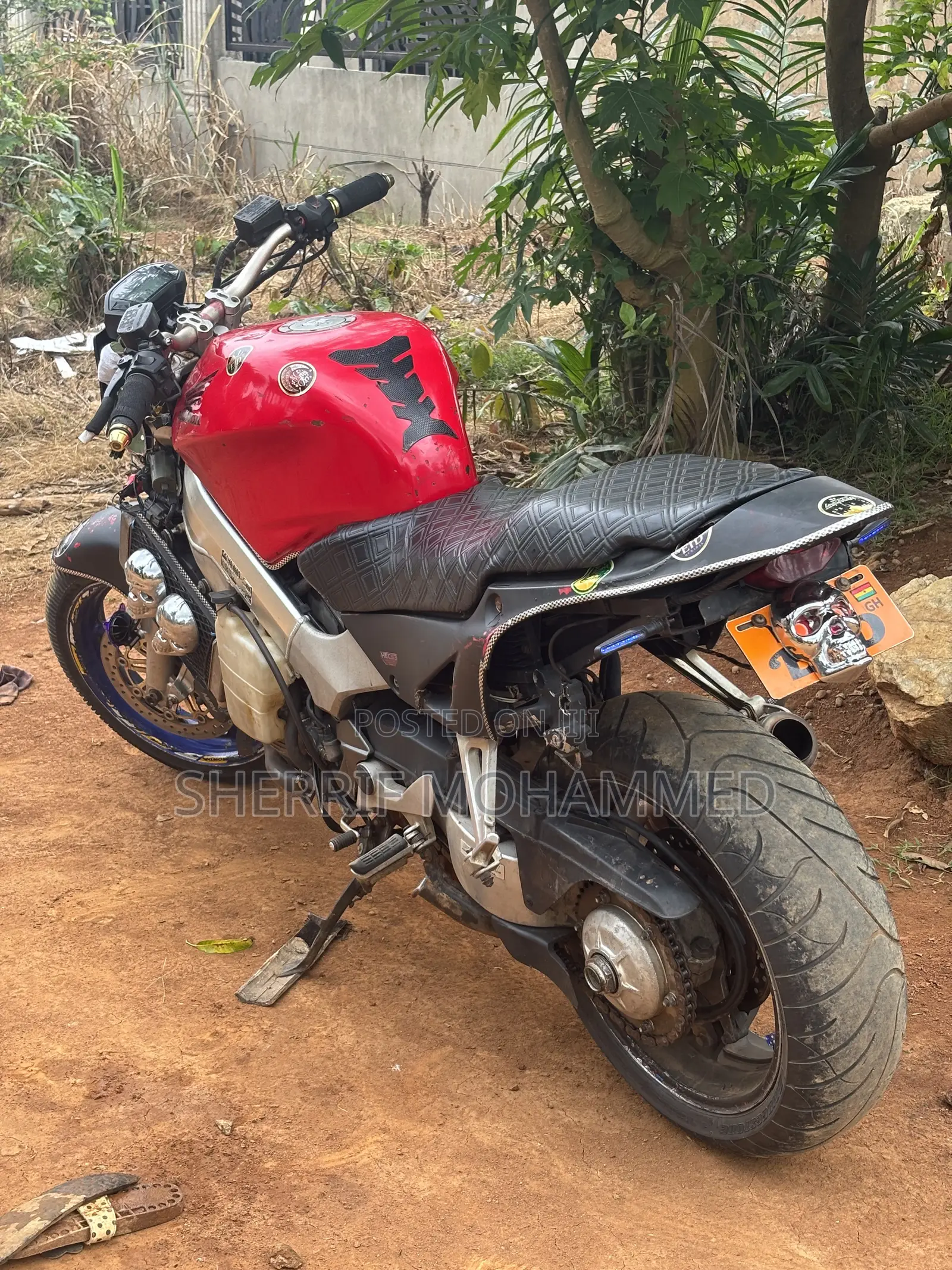 Honda VFR 700F 2014 Red