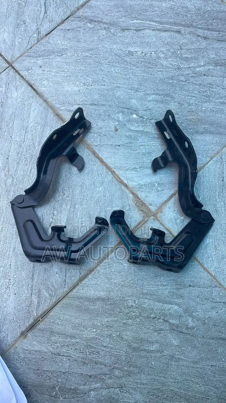 Toyota Camry 15-17 Hood Hinge