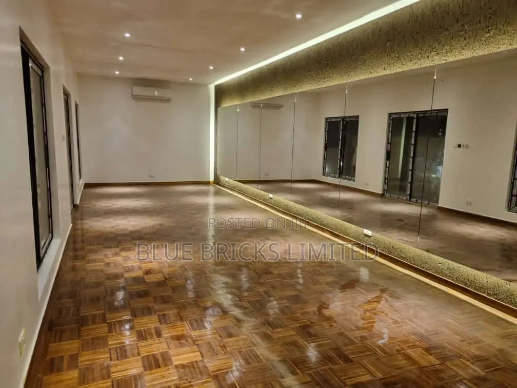 4bdrm House in Oyarifa for sale