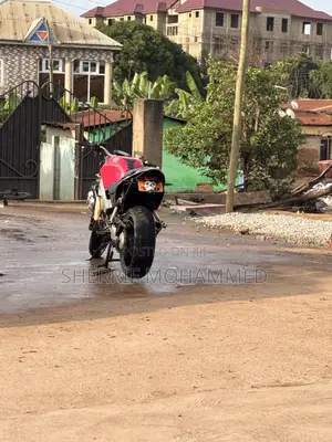 Honda VFR 700F 2014 Red