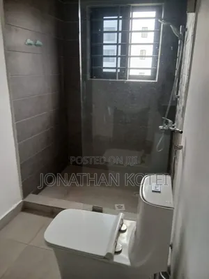 2bdrm Apartment in Kwabenya Abuom for rent