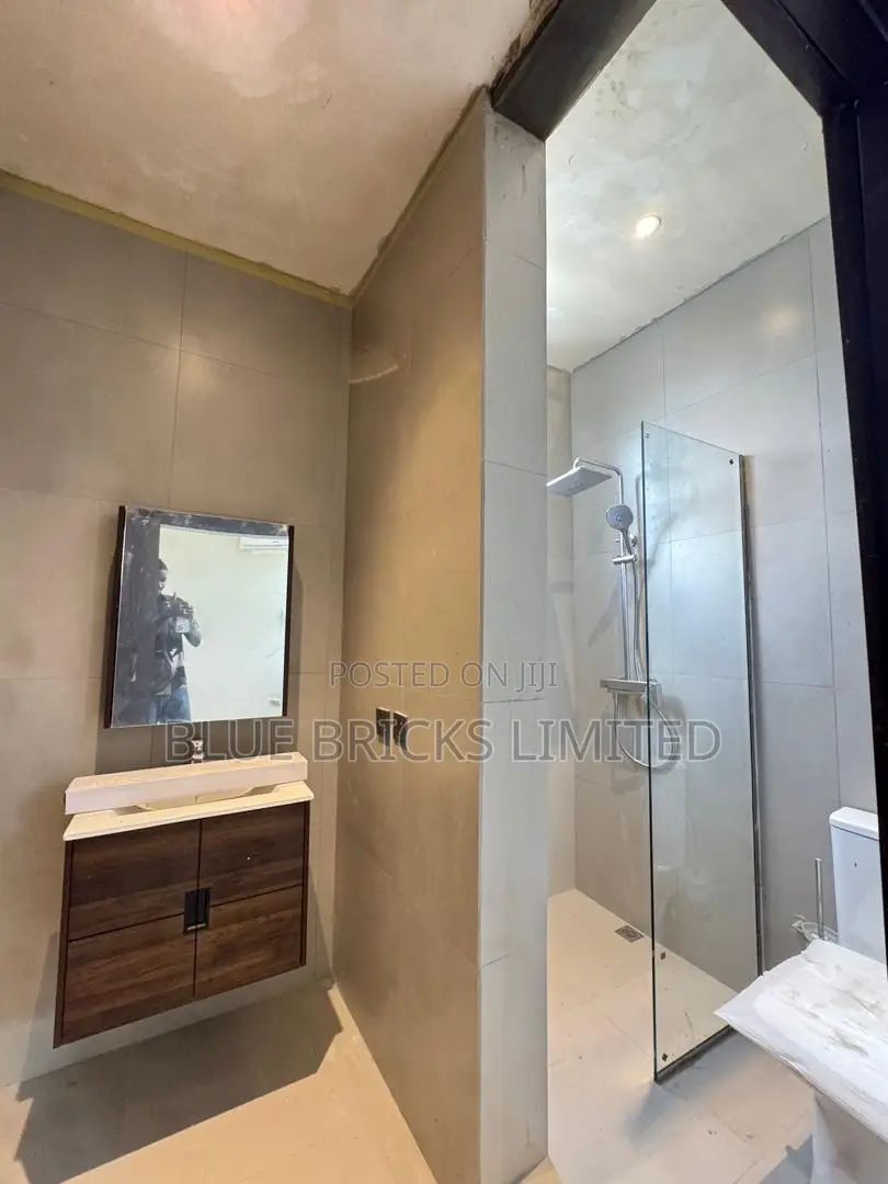3bdrm House in Spintex, Baatsona Total for sale
