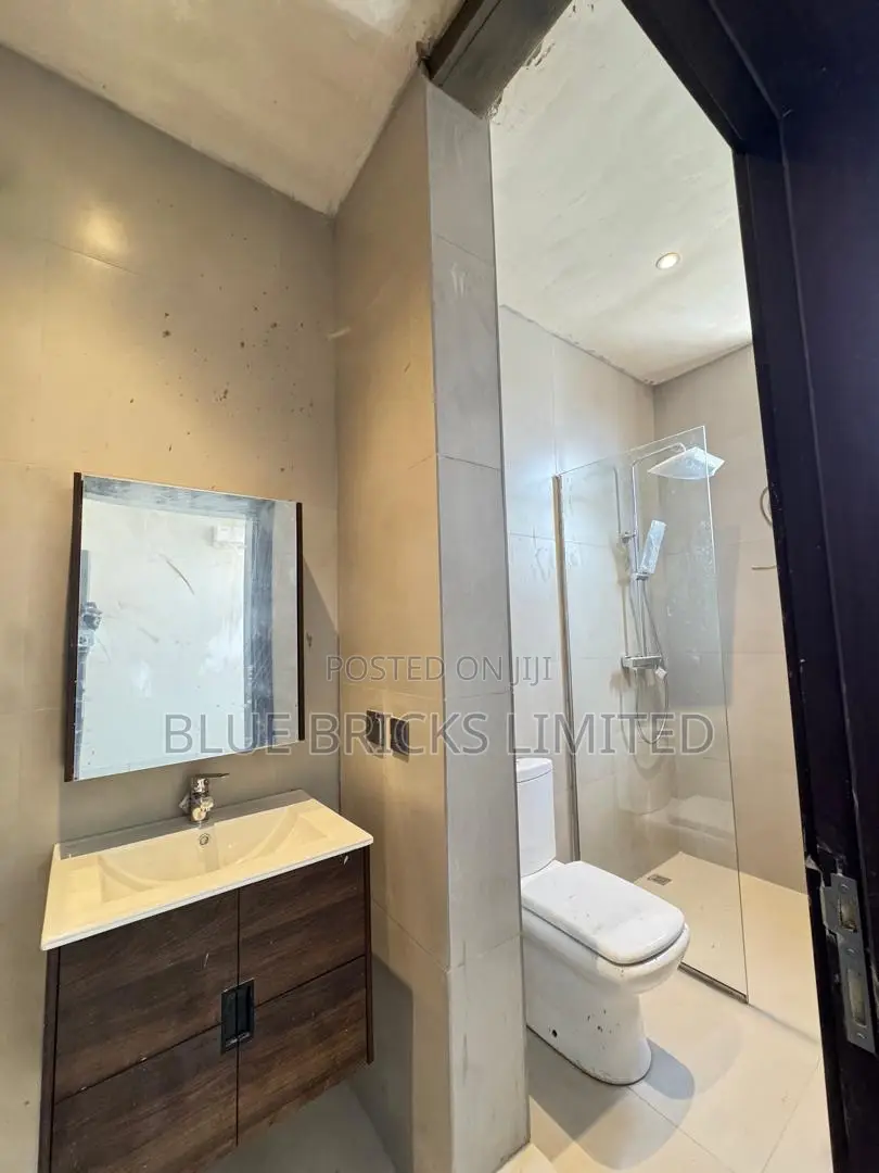 3bdrm House in Spintex, Baatsona Total for sale