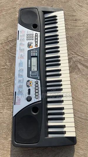 Yamaha PSR-175 Portatone Electronic Keyboard