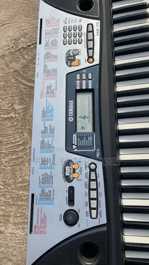 Yamaha PSR-175 Portatone Electronic Keyboard