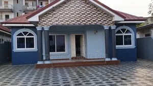 3bdrm House in Baatsona Total for rent
