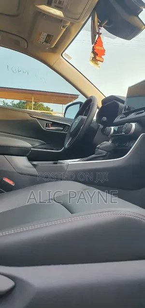Toyota RAV4 2025 Gray