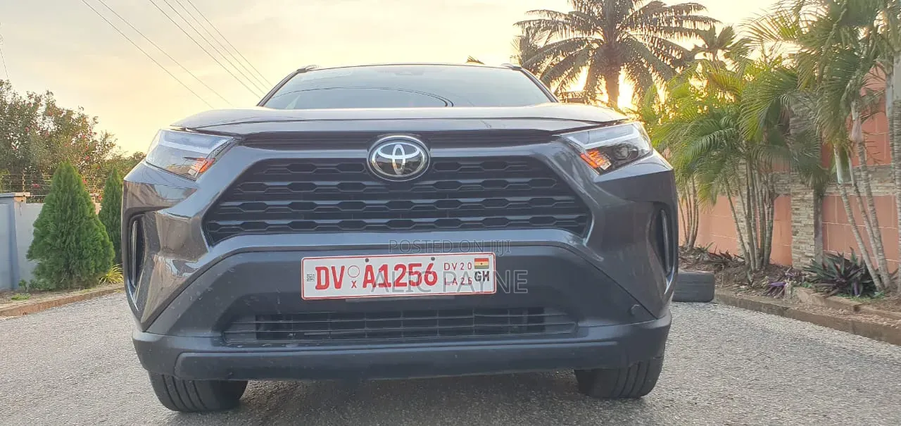 Toyota RAV4 2025 Gray