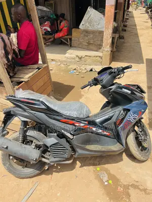 Yamaha Aerox 2024 Black