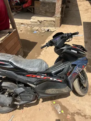 Yamaha Aerox 2024 Black