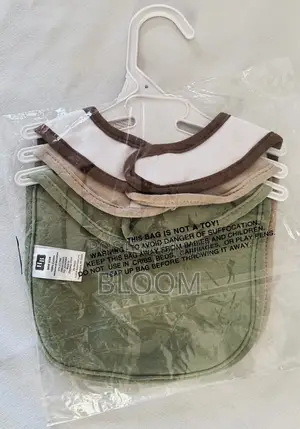 Hudson Baby 3-Pack Bibs 100% Soft Cotton.