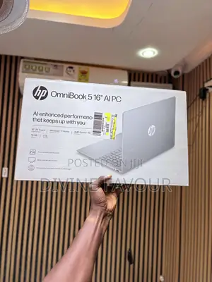 New Laptop HP OmniBook 5 16" 16GB AMD Ryzen 7 SSD 1T