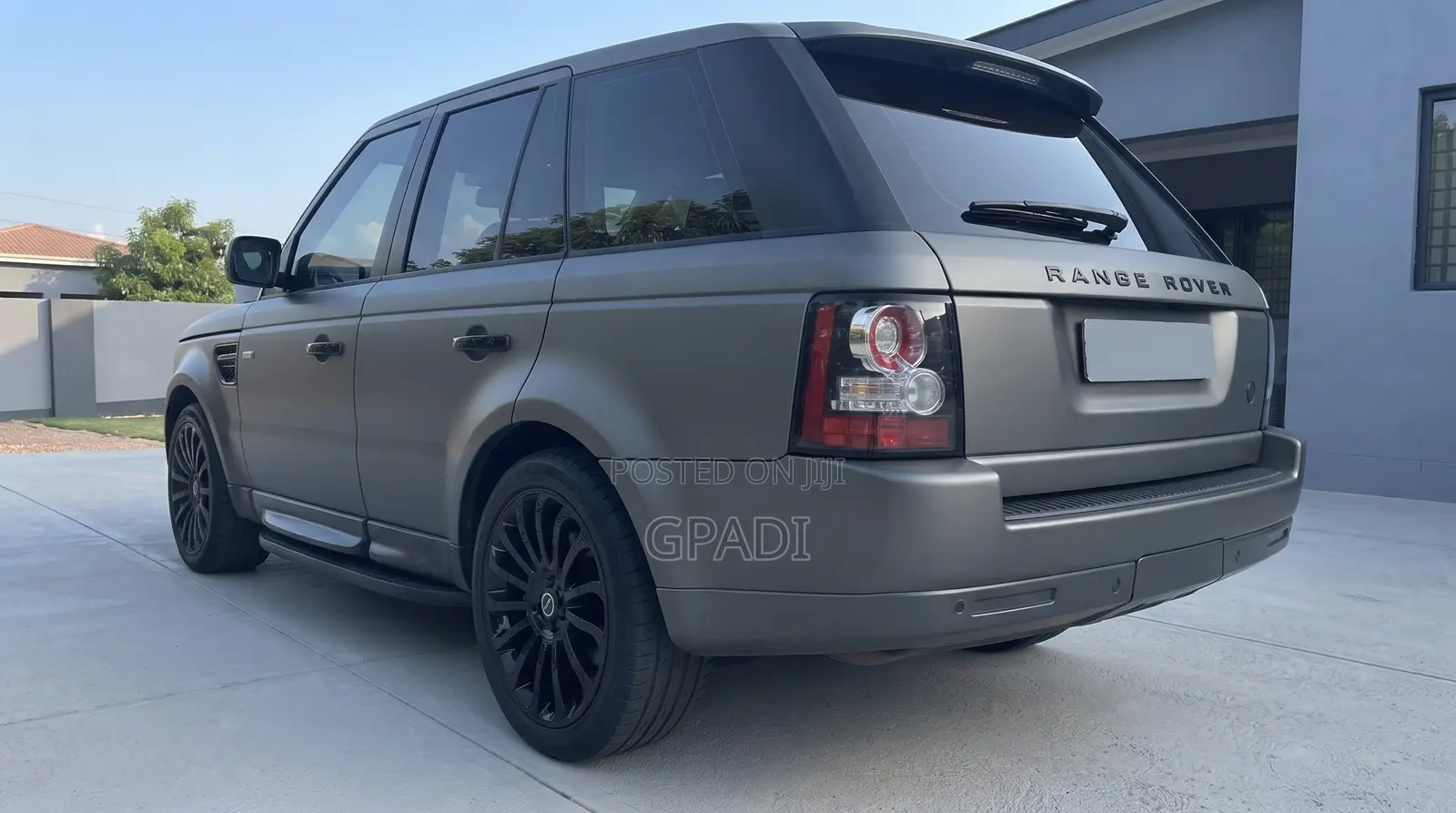 Land Rover Range Rover Sport Autobiography 4x4 (5.0L 8cyl 6A) 2012 Gray