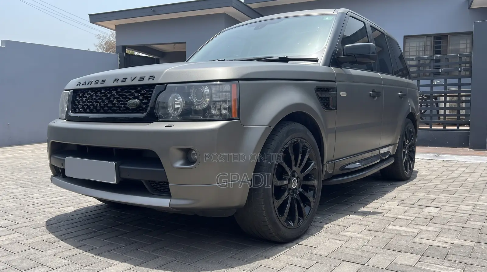 Land Rover Range Rover Sport Autobiography 4x4 (5.0L 8cyl 6A) 2012 Gray
