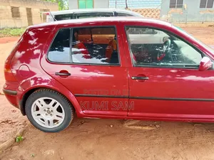Volkswagen Golf 2000 Red