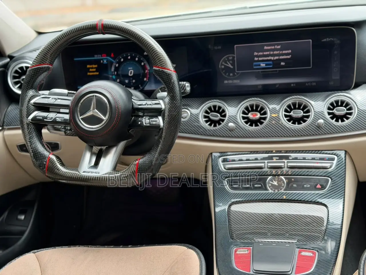 Mercedes-Benz E300 2017 Red