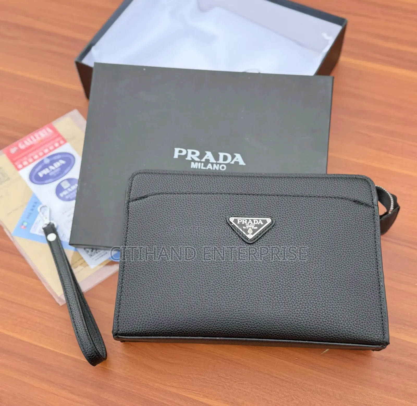 Quality Men's Clutch Bag - Durable Stylish!!