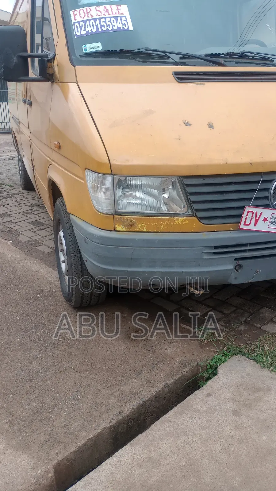 Mercedes-Benz Sprinter 2001 Yellow