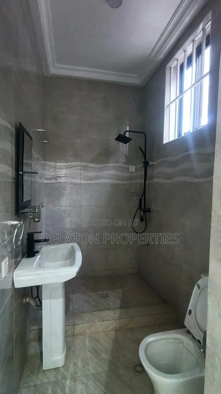 4bdrm House in Lashibi for rent