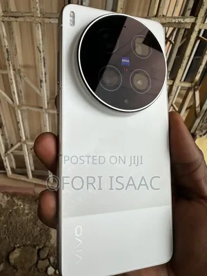 New Vivo X300 Ultra 512 GB White