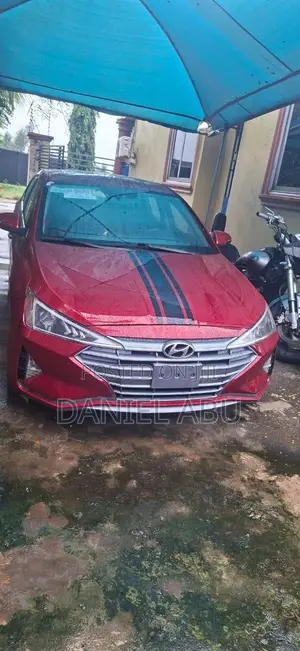 Hyundai Elantra 2020 Red