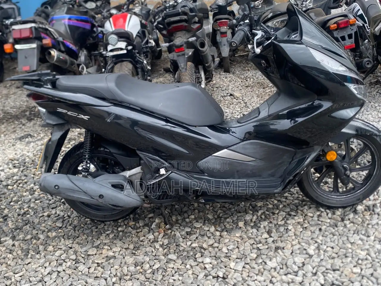 Honda 2025 Black