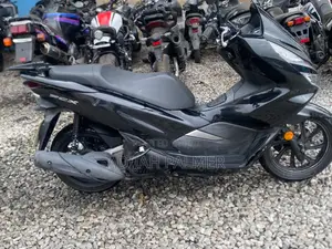 Honda 2025 Black