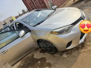Toyota Corolla LE 4dr Sedan (1.8L 4cyl CVT) 2014 Silver