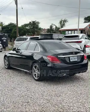 Mercedes-Benz C400 2016 Black