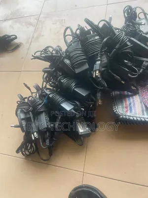 Dell Big Pin Charger Home Used Available 200 Pieces Available