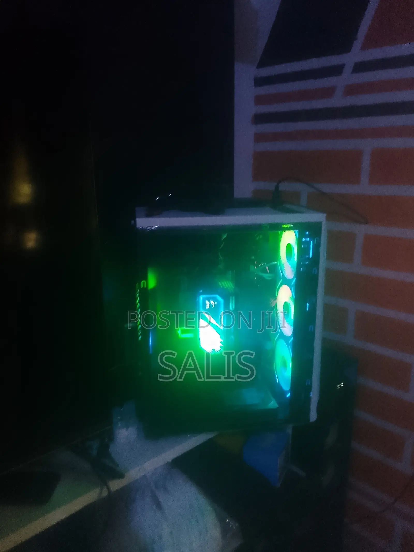 Desktop Computer MSI 12GB Intel HDD+SSD 750GB