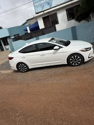 Hyundai Elantra 2017 White