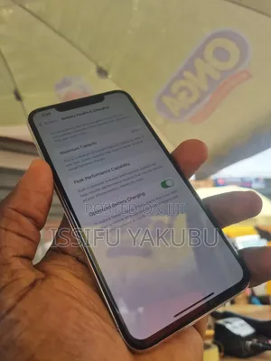 Apple iPhone 11 Pro Max 64 GB White