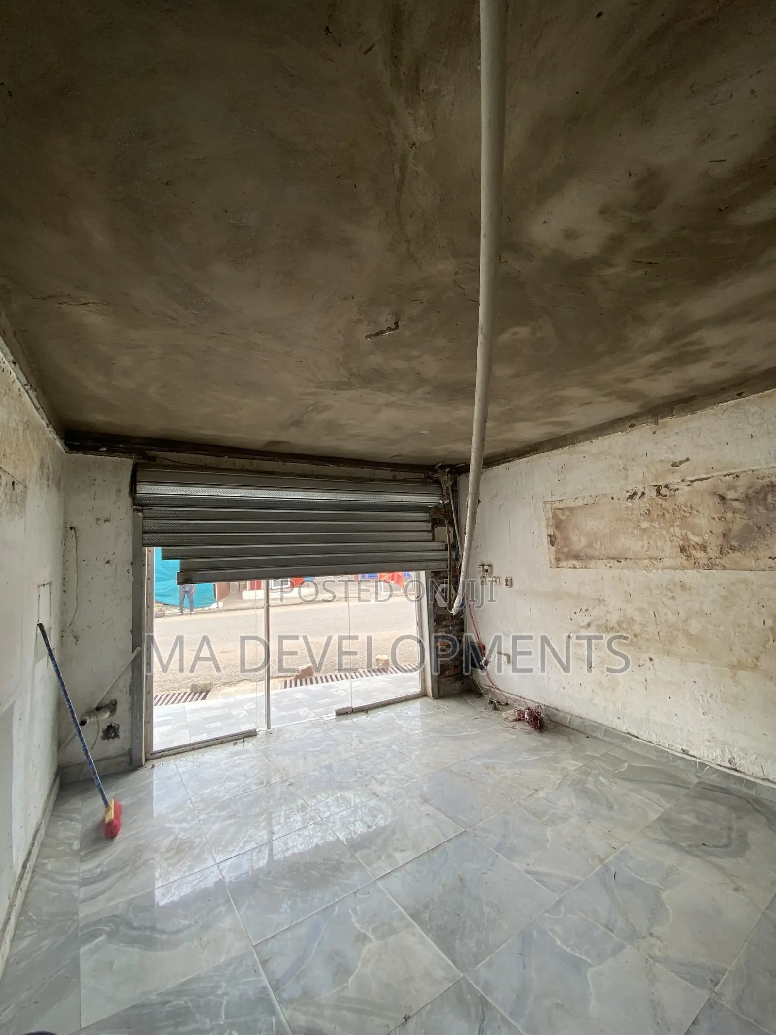 Shop for Rent at Chantain