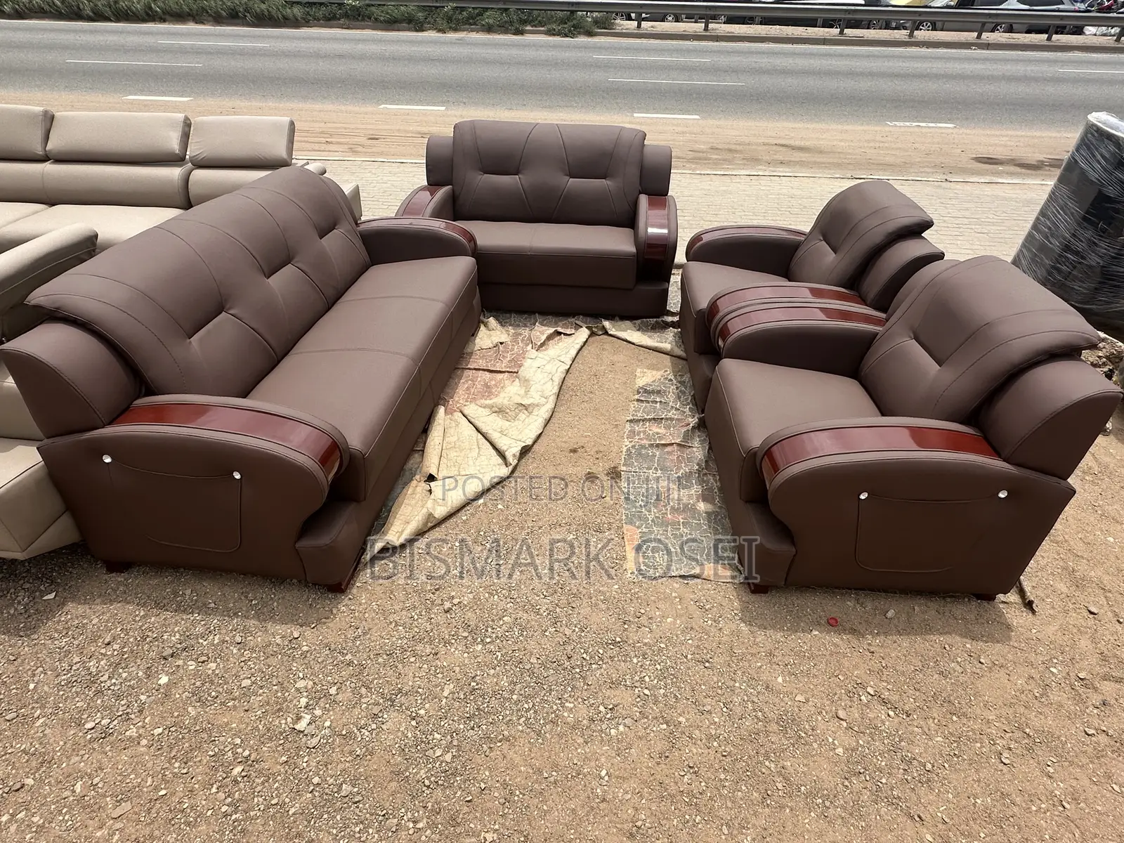 Royal Comfortable Sofa Set, With a Wooden Designed