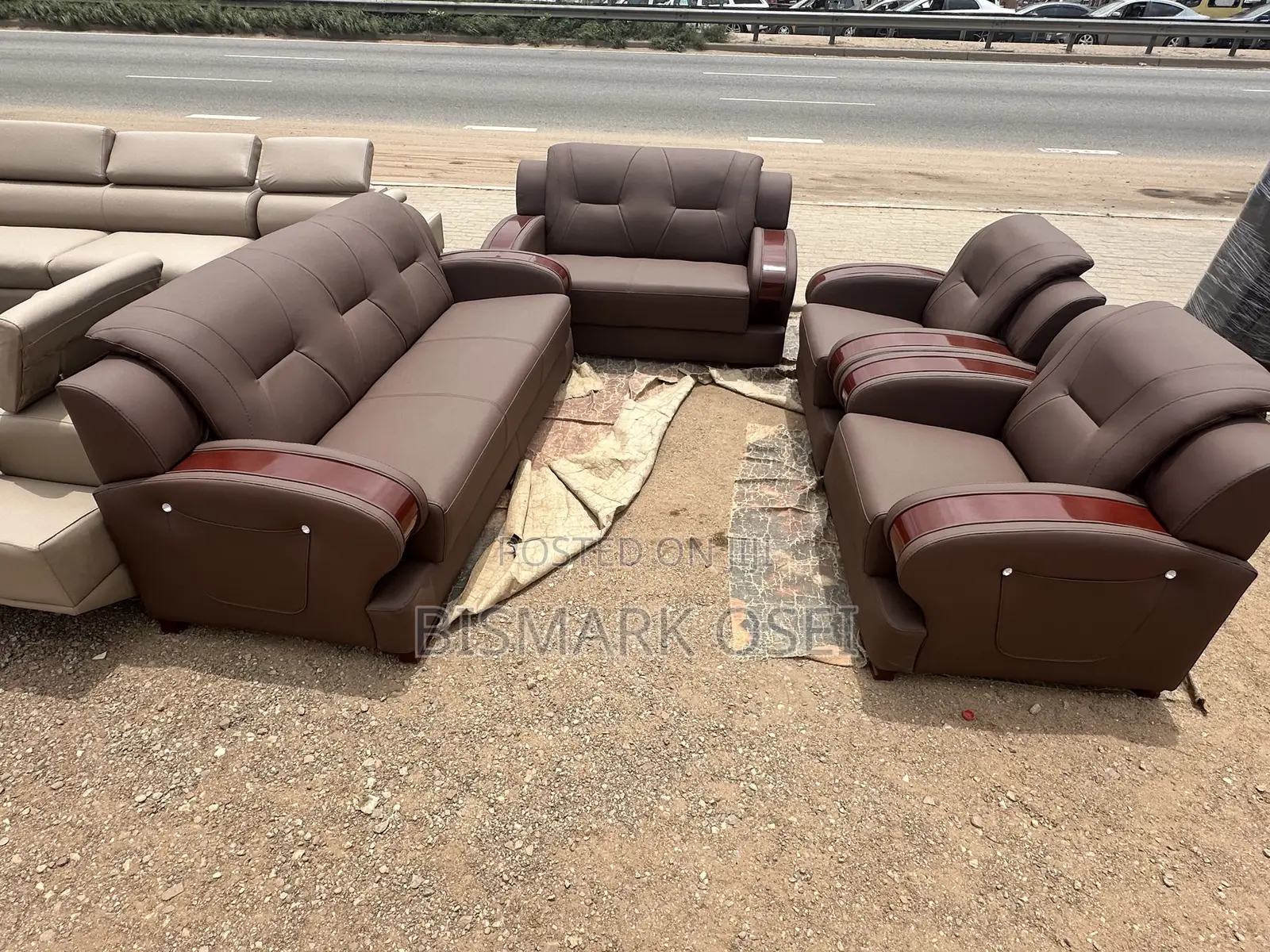 Royal Comfortable Sofa Set, With a Wooden Designed