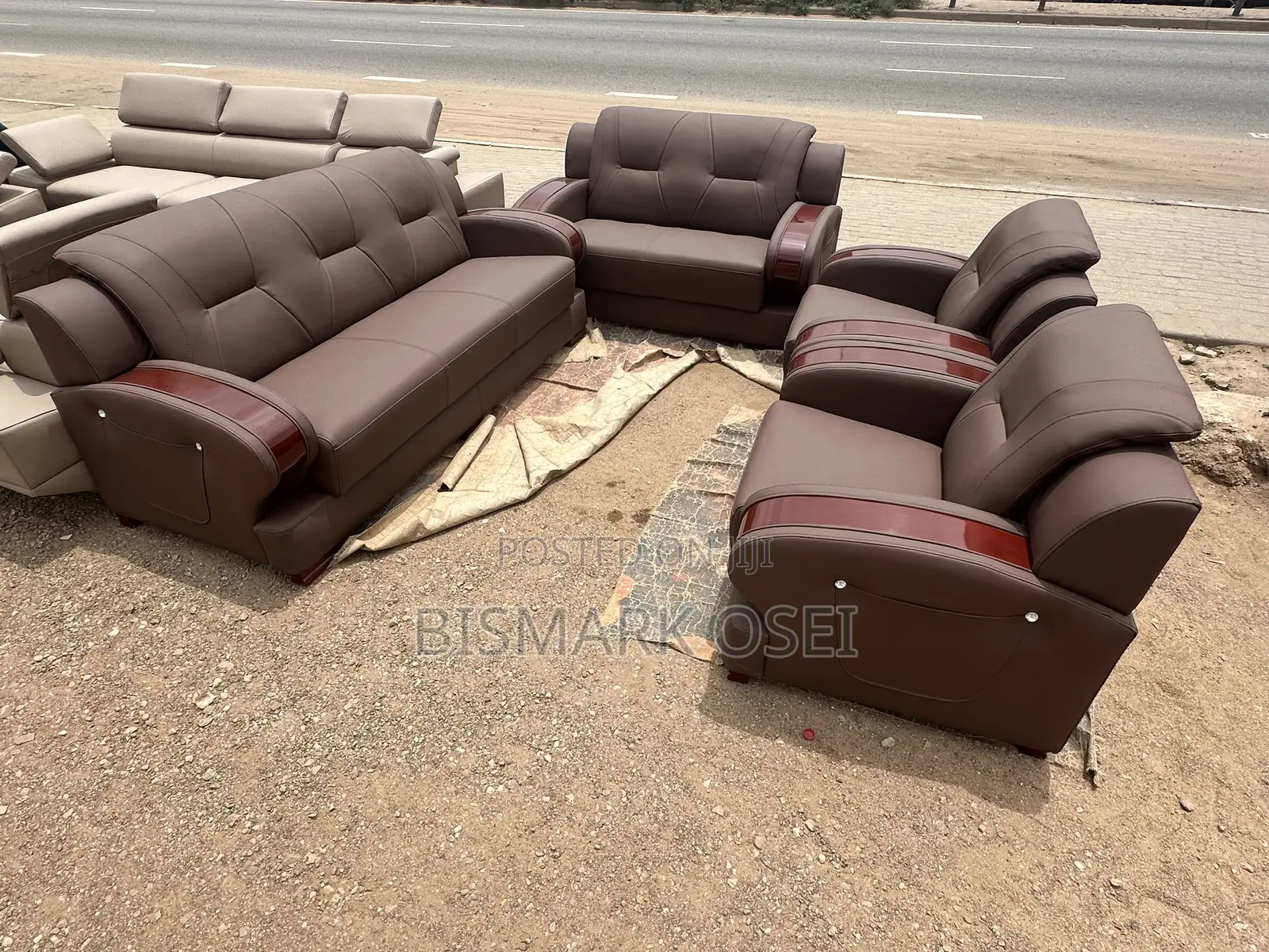 Royal Comfortable Sofa Set, With a Wooden Designed