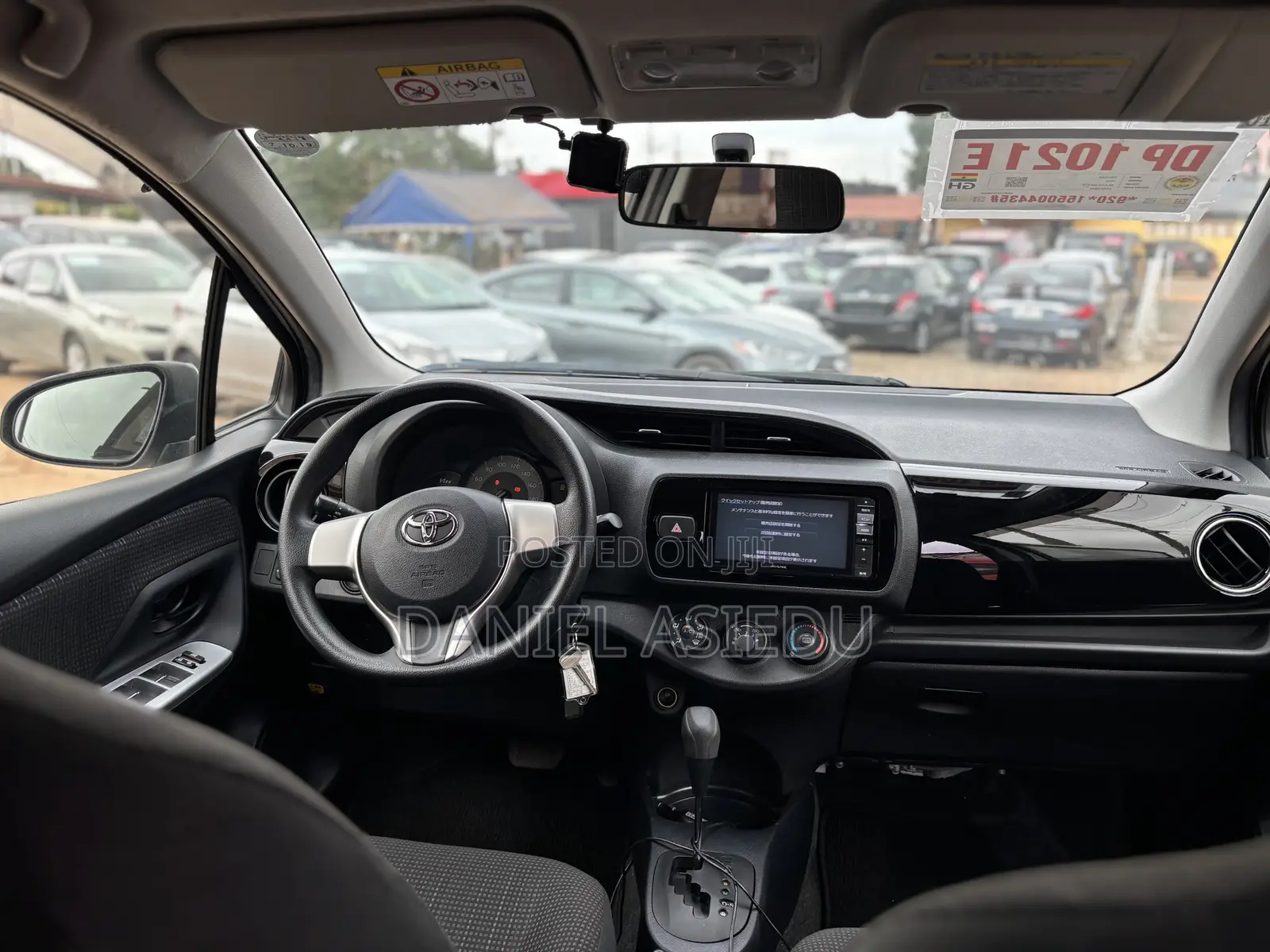 Toyota Vitz 1.3 AWD 5dr 2015 White