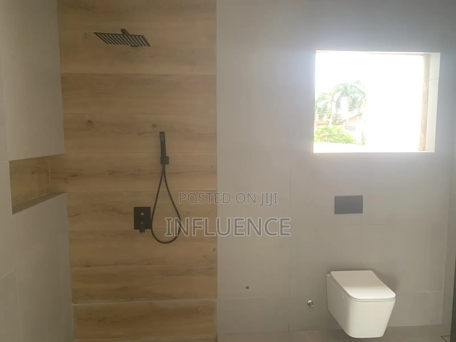 5bdrm House in Adjirigano, East Legon for sale