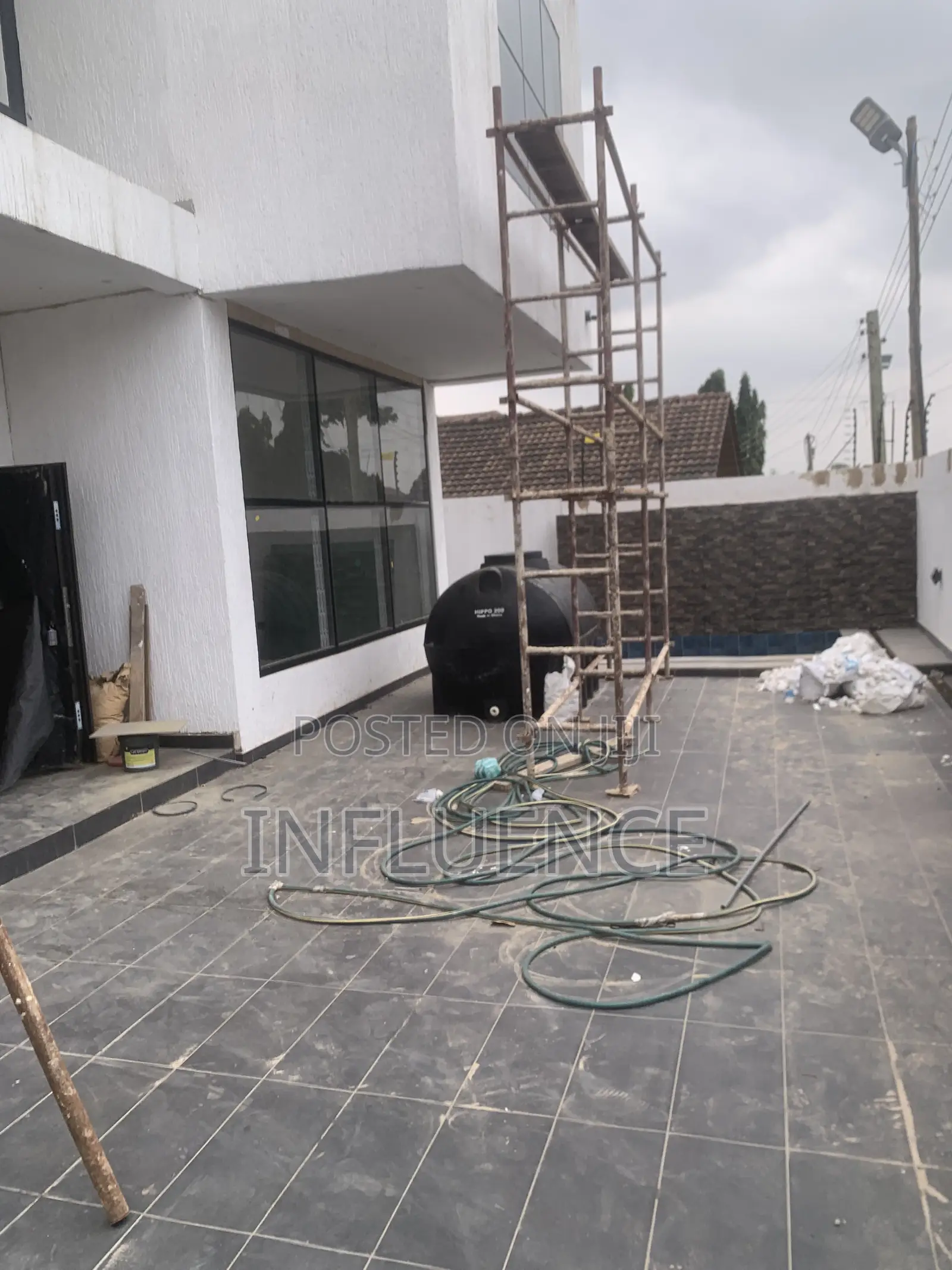 5bdrm House in Adjirigano, East Legon for sale