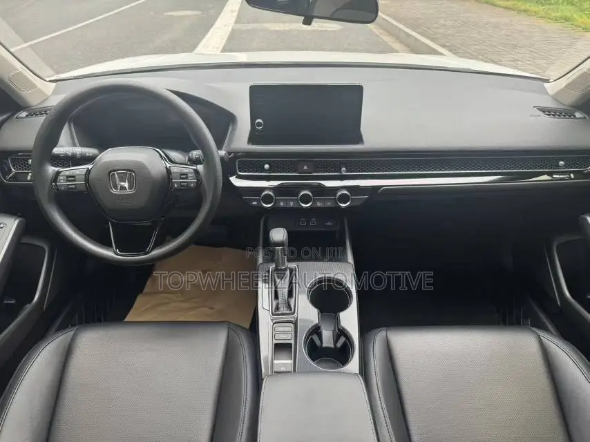 Honda Civic 2024 White